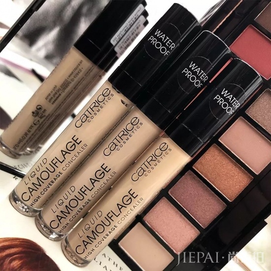 怎么化妆快好看 如何在上班的路上画一个美美的妆容