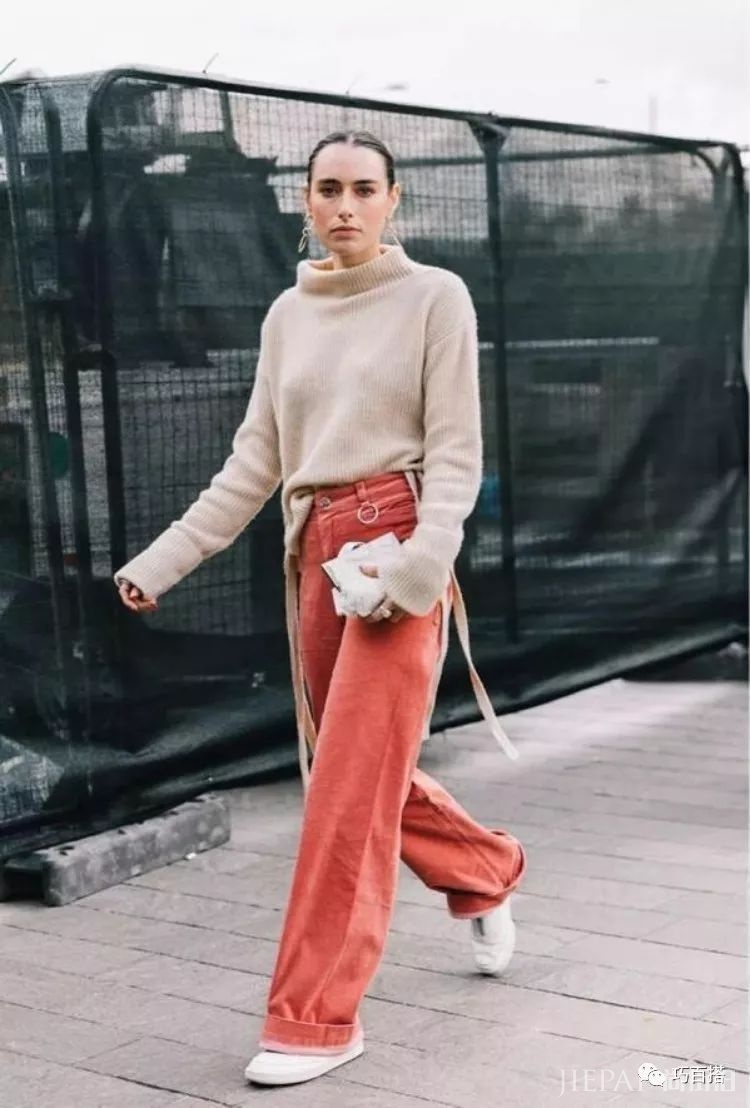 想要时髦好看就穿阔腿裤，还离不开这3种搭配！