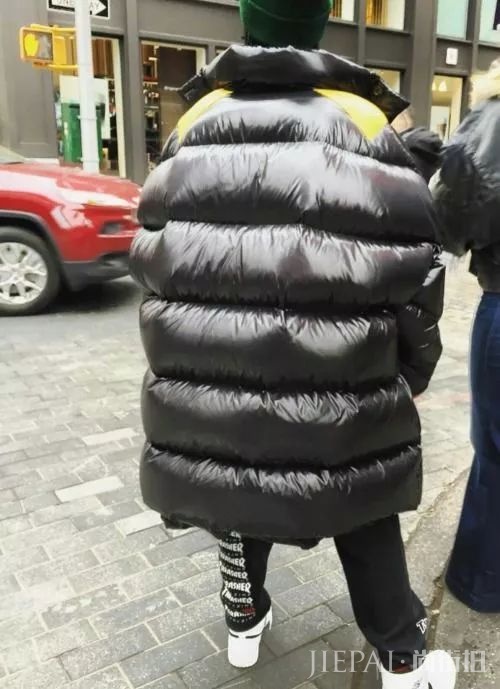 欧美潮男街拍 外套要够大才能够有型