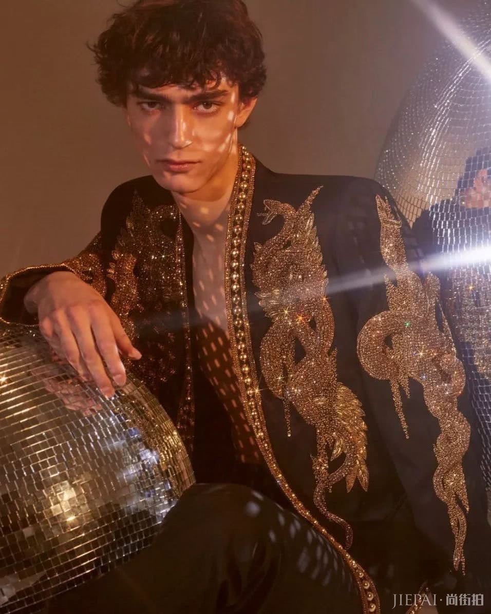 四大时装周只有女模?这些风格不同的男模照样让你荷尔蒙泛滥