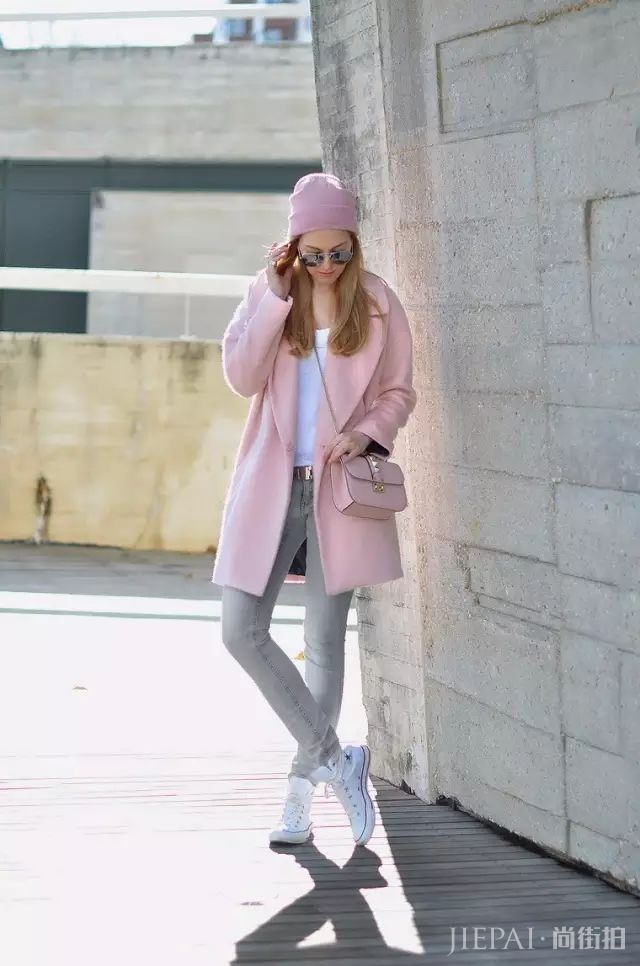 时尚不一定要满满的套路，简简单单也能行走江湖