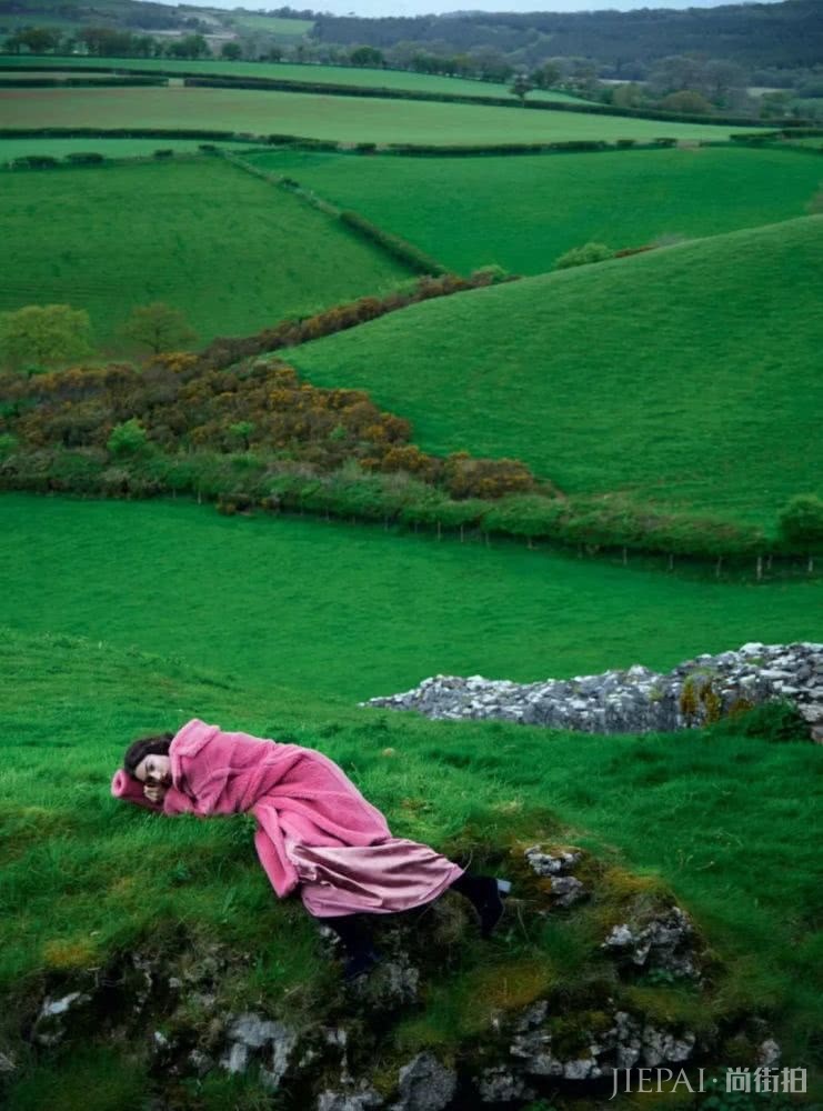 你的手机屏保也该换上“秋装”了，最美的都在这里