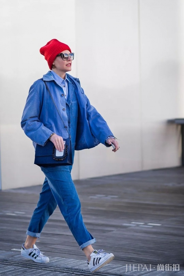 秋冬同色系衣服搭配?最气质的穿搭!