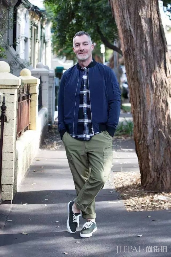 秋冬微胖男生怎样穿衣打扮？用这4个技巧让你搭出自信