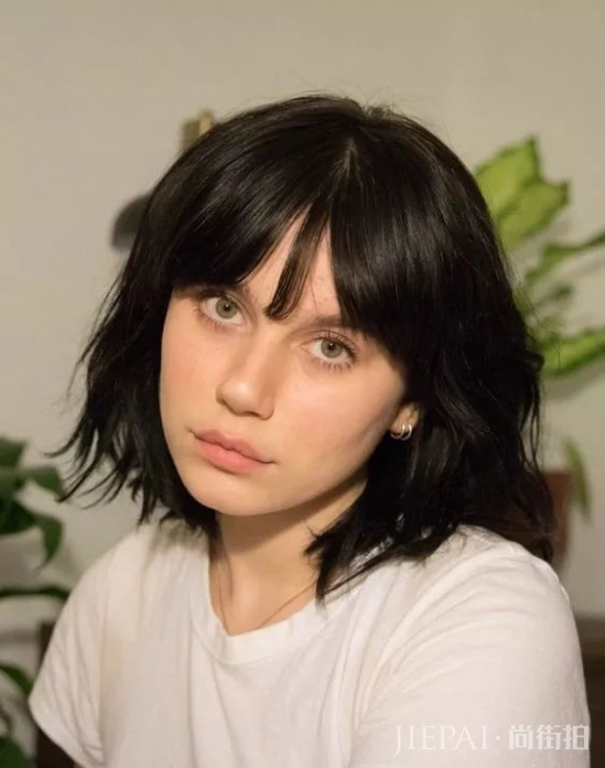 今年秋冬流行什么女生发型 换季了是时候换发型了