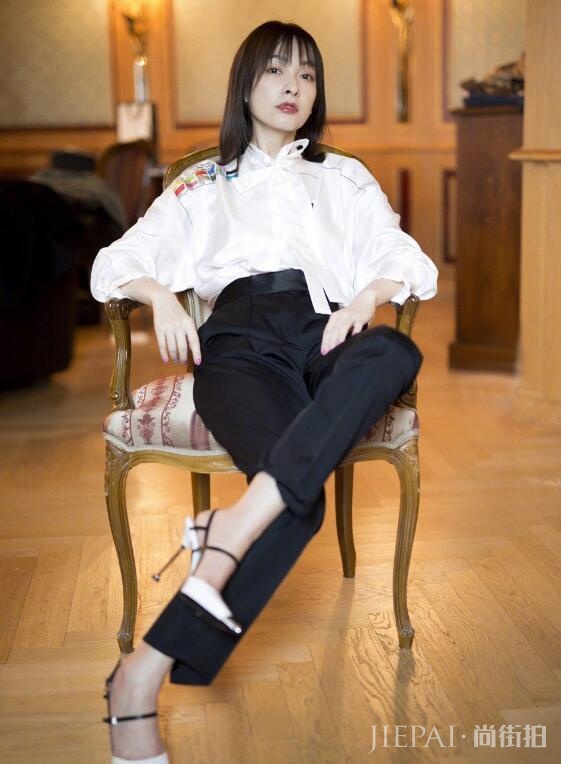 江疏影这款“锁骨发”撩人于无形,难怪辛芷蕾也在剪?