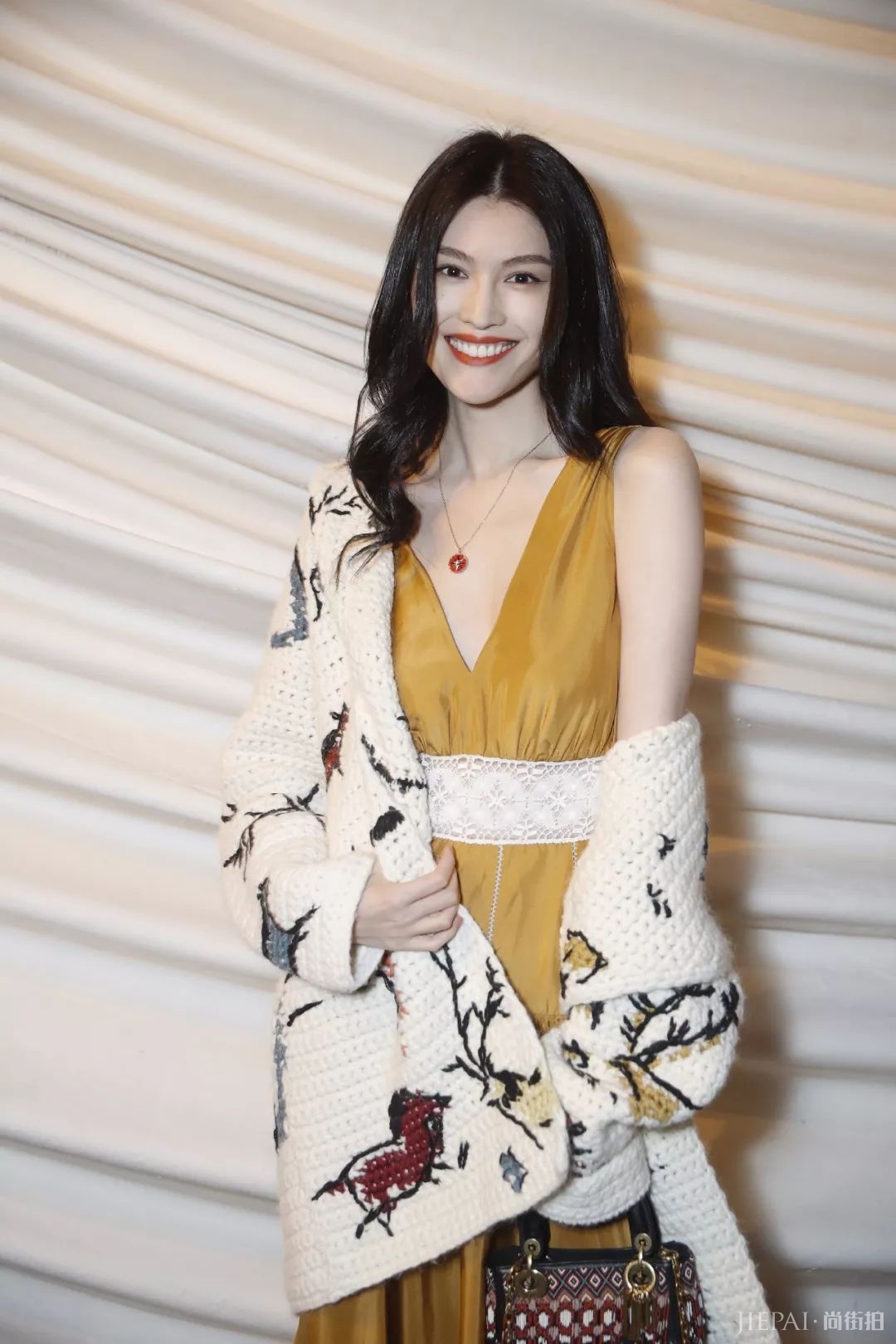 刘雯性感起来，就没别人什么事了！