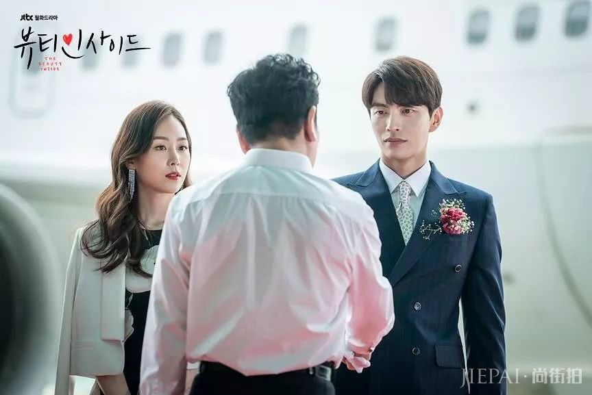 每个月都换脸是什么体验?这部高能韩剧告诉你