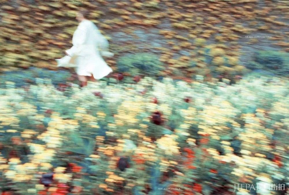 你的手机屏保也该换上“秋装”了，最美的都在这里