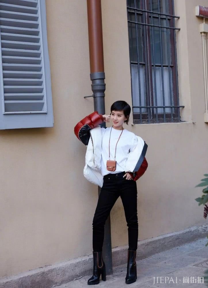 时尚圈的黑科技挂脖包你尝试过吗?