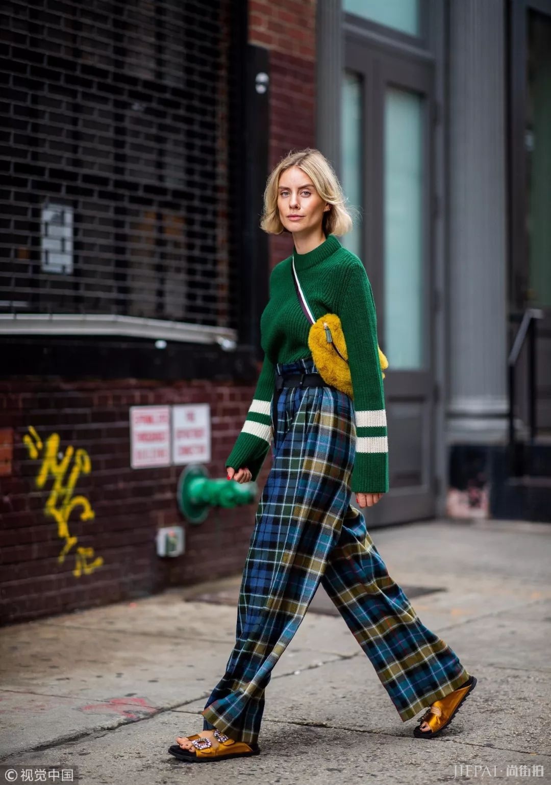 157的石原里美和169的金南珠,都靠这条裤子拉腿?!