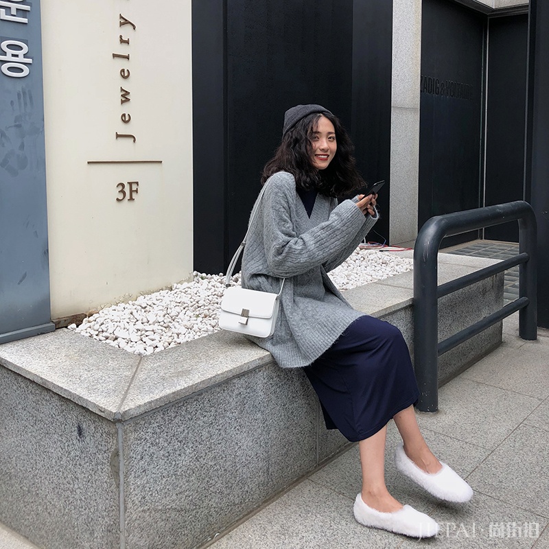 秋冬天人人都有的毛衣,要穿出时髦和气质感,一定离不开这3种方法!