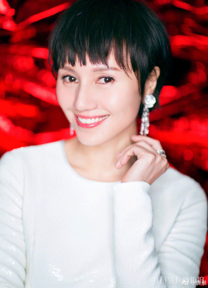 袁泉剪波波头少女感开挂,秒变18岁少女,这样的短发你想剪吗