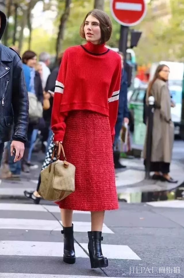 毛衣+半裙，毛衣+阔腿裤…保暖又时髦，从秋穿到冬的搭配！