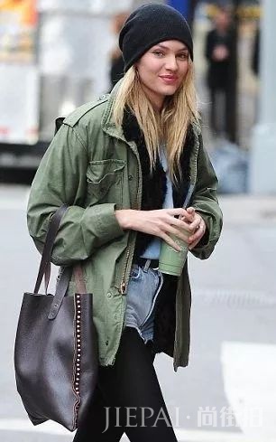 小个子如何选牛仔颜色，穿上才最显白显瘦？