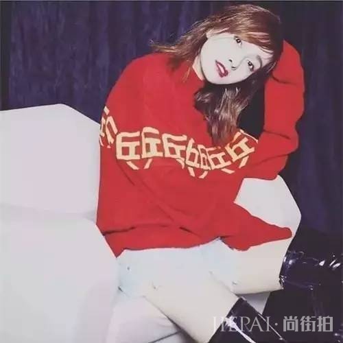 曾因“腿粗屁股大”被骂“滚出娱乐圈”的她，如今华丽逆袭，撩遍娱乐圈众男神！