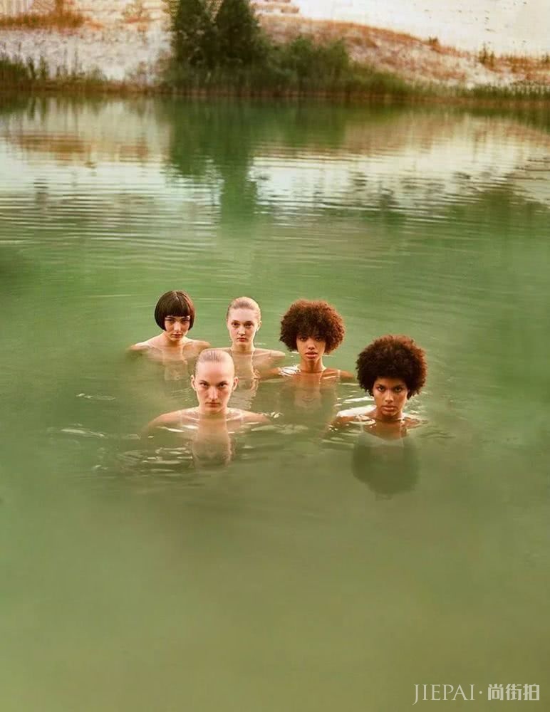 你的手机屏保也该换上“秋装”了，最美的都在这里