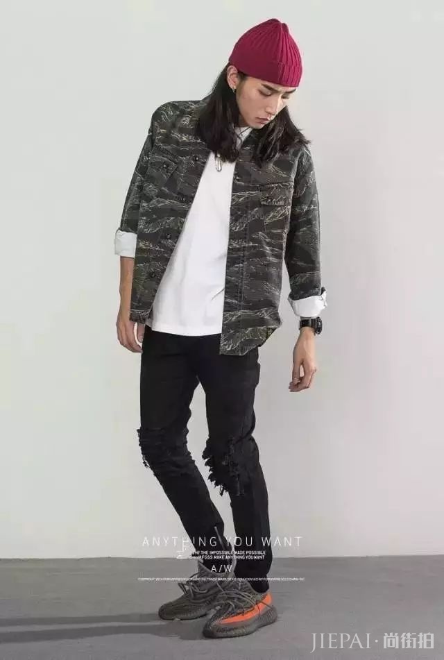 型男叠穿更容易出彩,增加衣层次感!