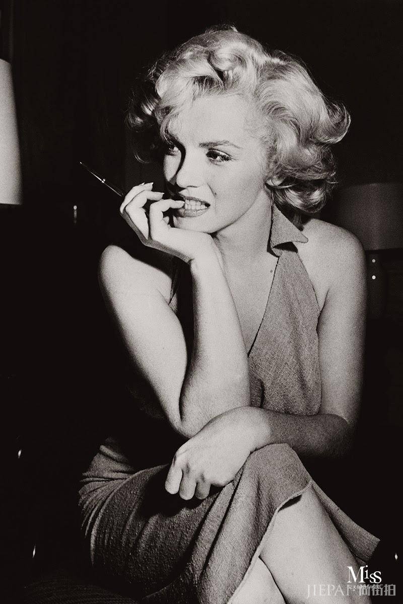 梦露的美人痣风靡了一个世纪,现在又再次成为时尚风向标