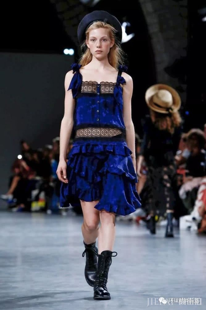 2019春夏时尚用什么攻占?看看这5个流行色就够了