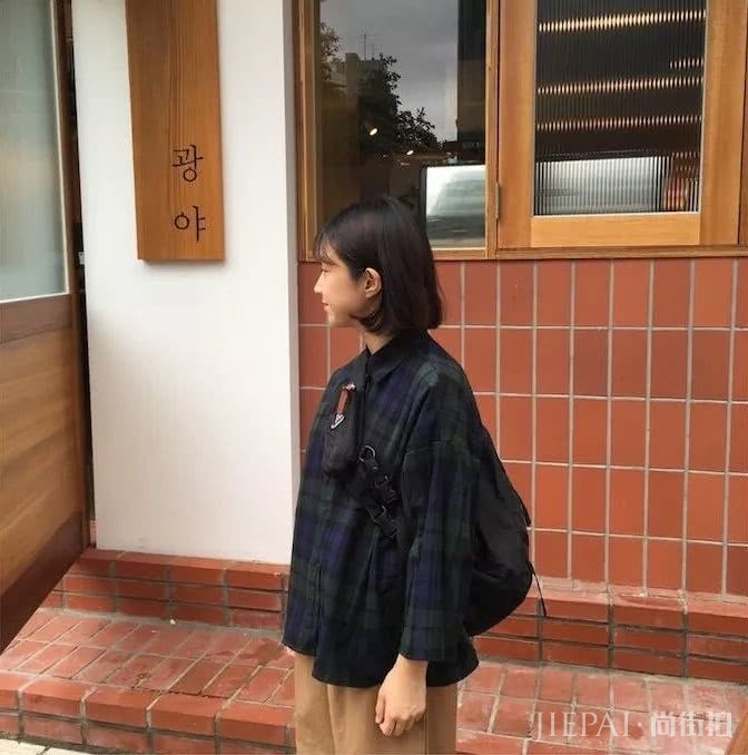 秋天最实用的外套,让格纹衬衫穿出你的时尚感