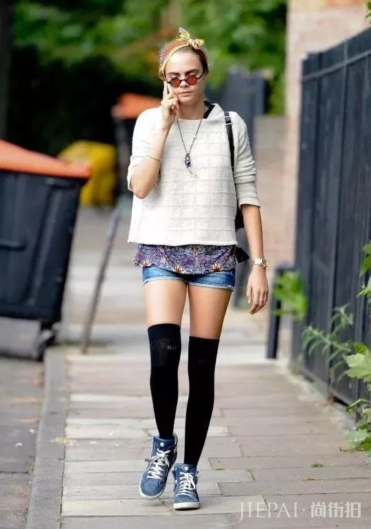 风衣+短裙！学会这几招搭配秋冬照样做腿精！！