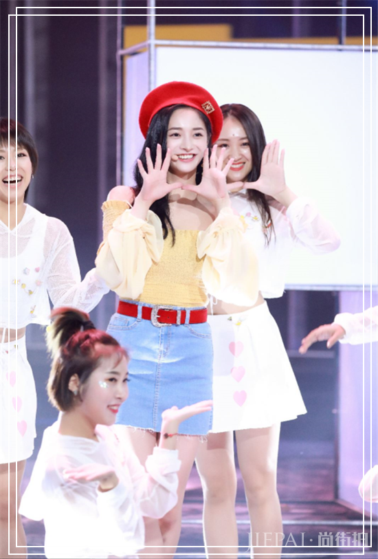 周洁琼明明只有92斤，穿紧身衫却勒出小肚腩，看完顿时没动力减肥