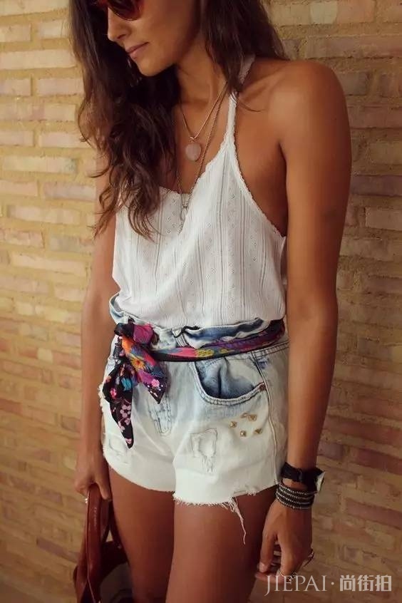 秋天就得搭配丝巾,丝巾的N种系法!