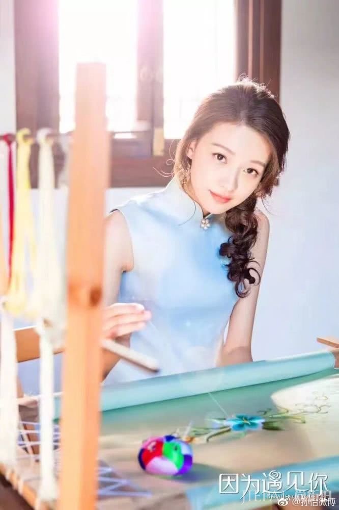 去巴黎的“等光女孩”孙怡,保持少女感的秘诀是什么?