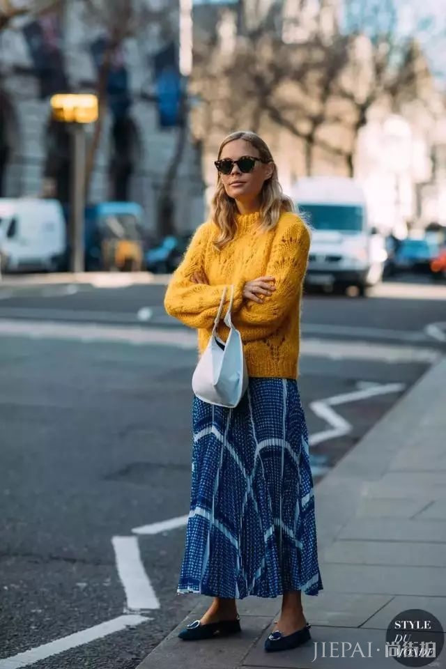 街头潮人告诉你 秋冬季度穿这6条裙子,美过一整年