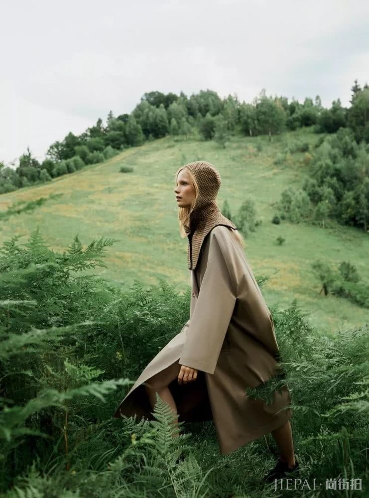 你的手机屏保也该换上“秋装”了，最美的都在这里