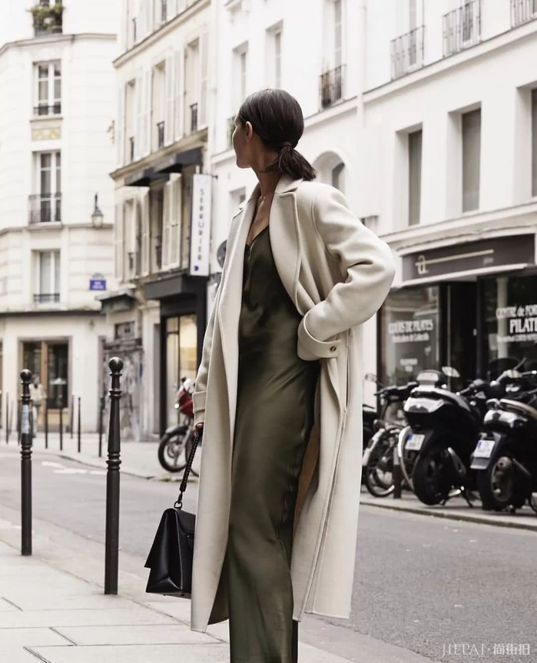 跟着澳洲“不完美”博主练秋冬穿搭