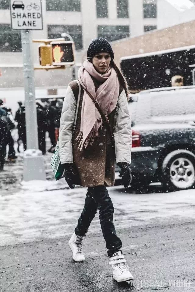 秋冬选对围巾,人群中你最好看