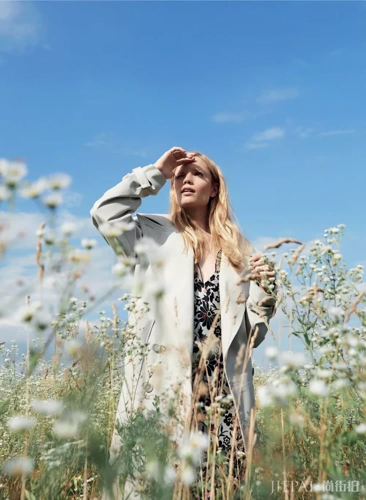 你的手机屏保也该换上“秋装”了，最美的都在这里