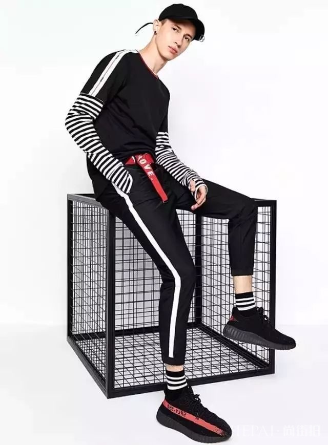 型男叠穿更容易出彩,增加衣层次感!