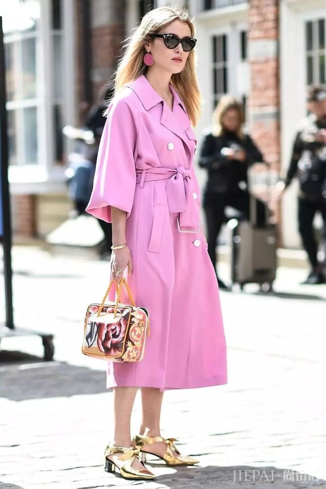 天冷加衣，今年好看的风衣有点多