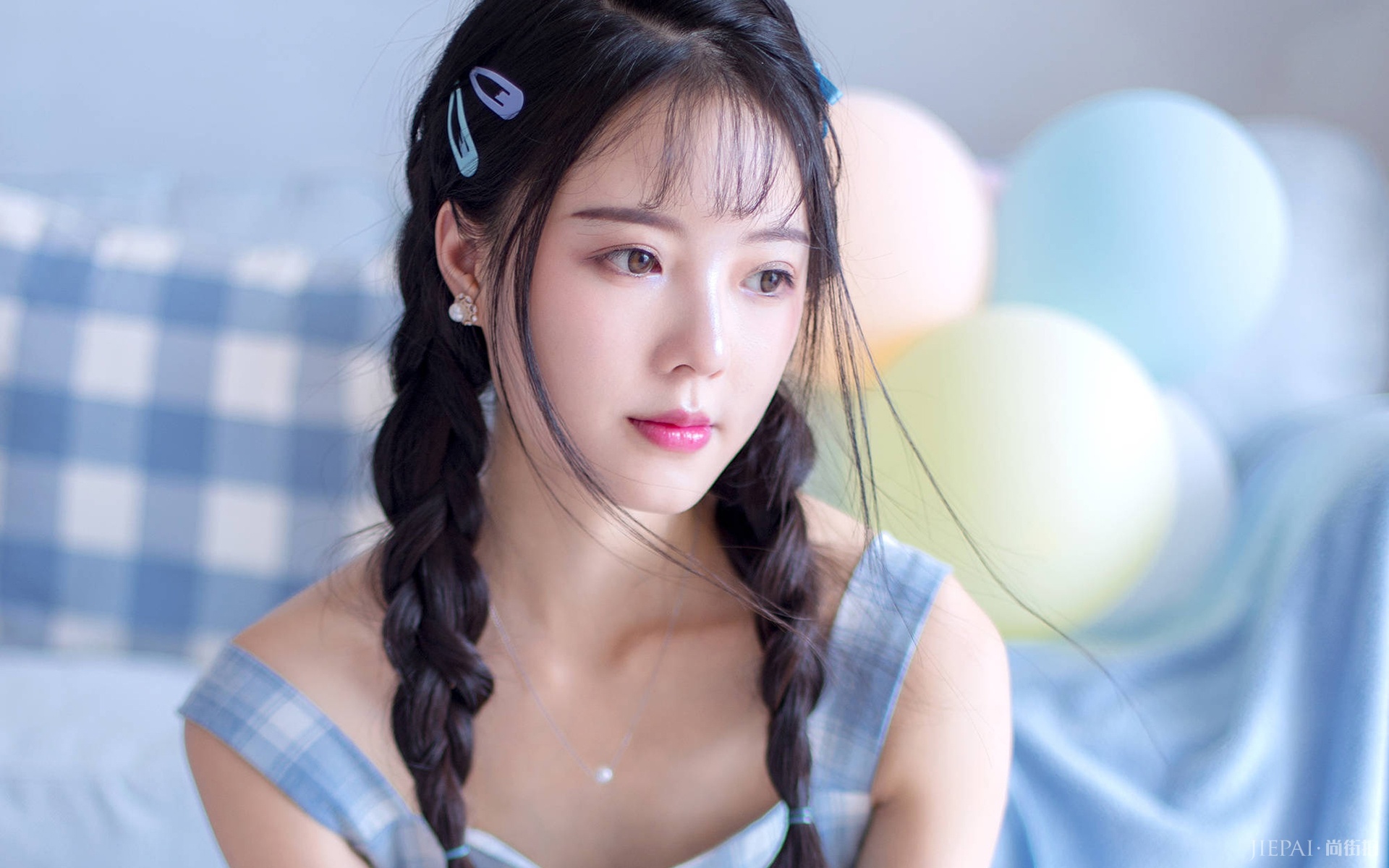 清纯泳装美女高清写真欣赏(8p)