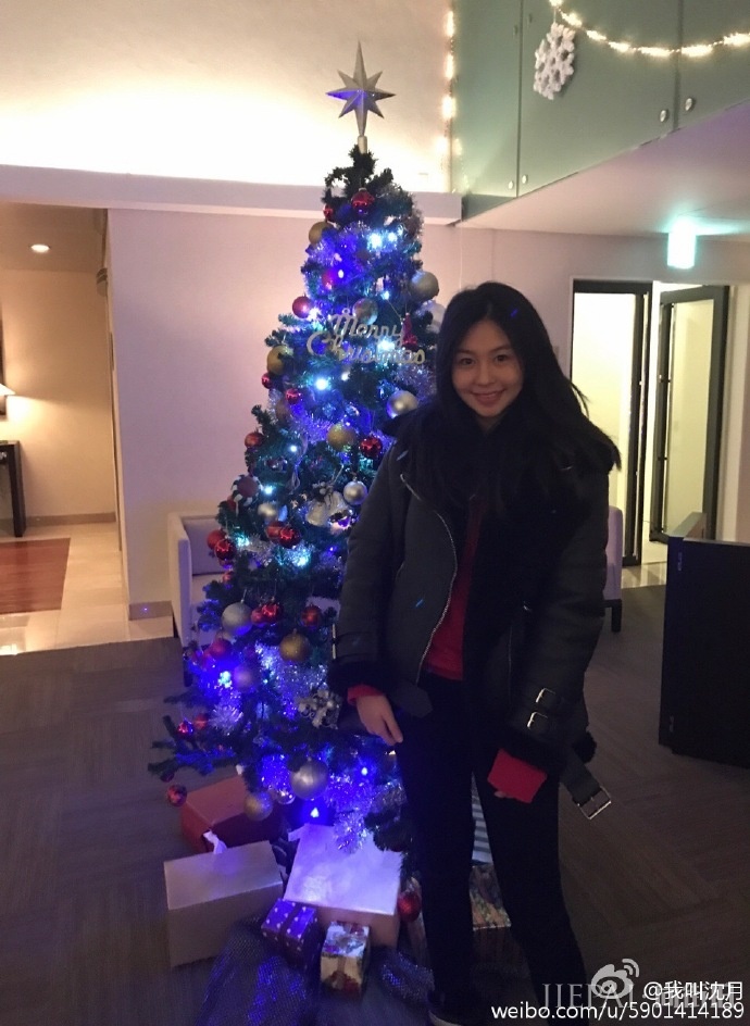 最美星二代沈月 和妈妈年轻时一样美