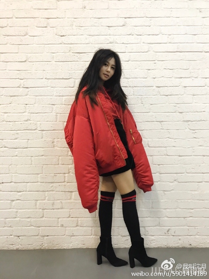 最美星二代沈月 和妈妈年轻时一样美