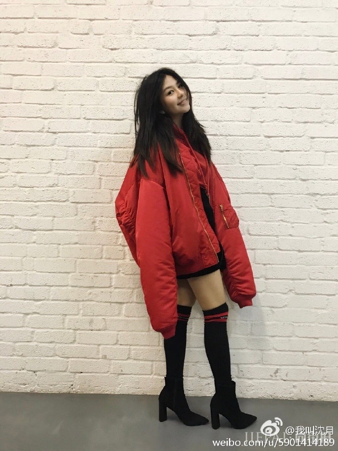 最美星二代沈月 和妈妈年轻时一样美