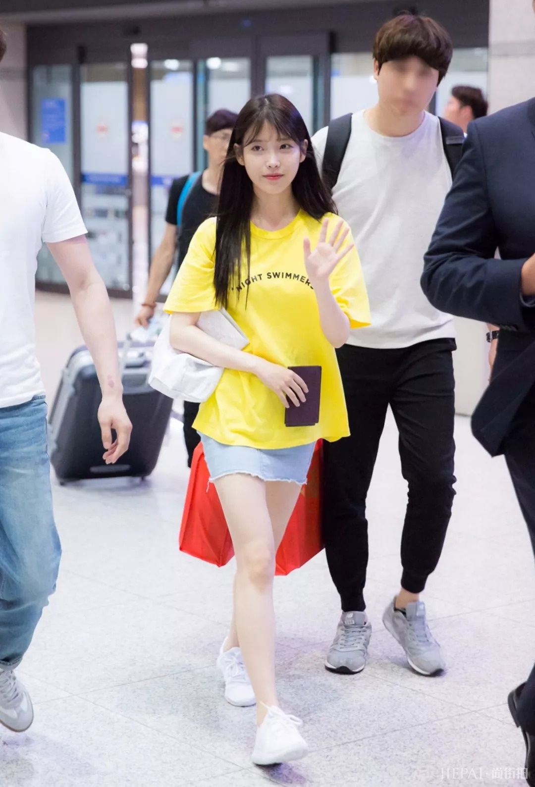 微胖女孩就该这样穿，立马显瘦30斤！