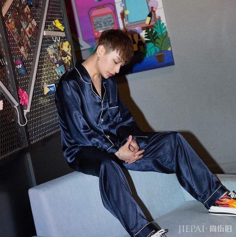 拥有一张爱豆的脸?把辞职信写成RAP!用自己的名字变成神曲