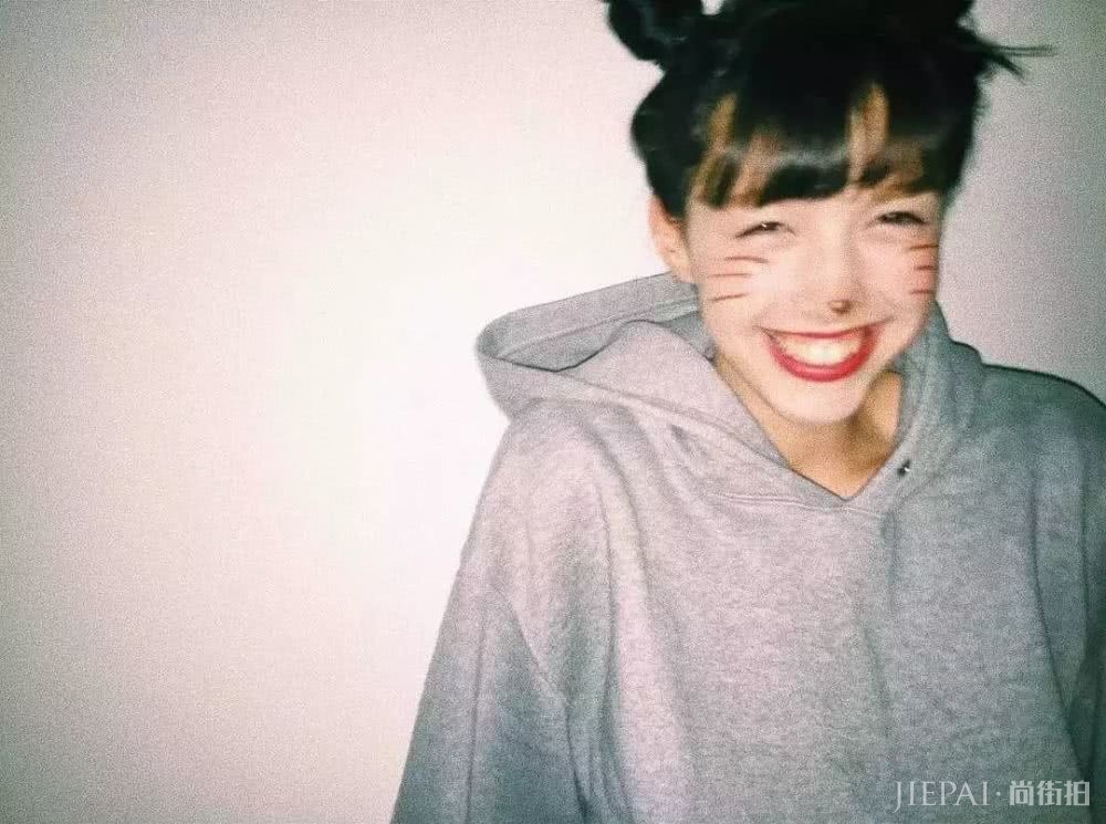 97年混血美少女，有她一半颜值我能横着走