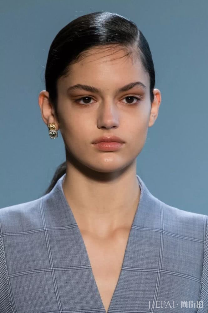 适合冬天的复古妆容，简单到没有套路