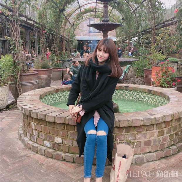 你还不会搭围巾？十个大衣+围巾搭配示范