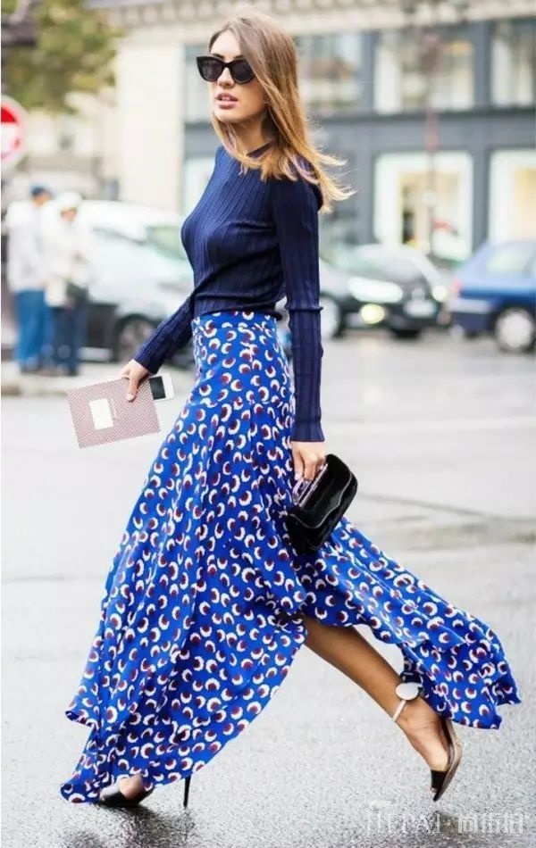 针织衫+半裙，才是秋天最显气质的搭配！