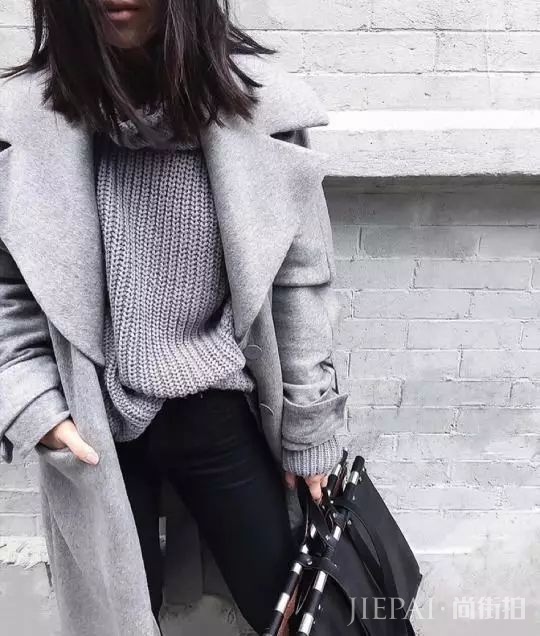 针织衫占据了秋天穿搭的大半江山，保暖又美丽，怎么能拒绝？