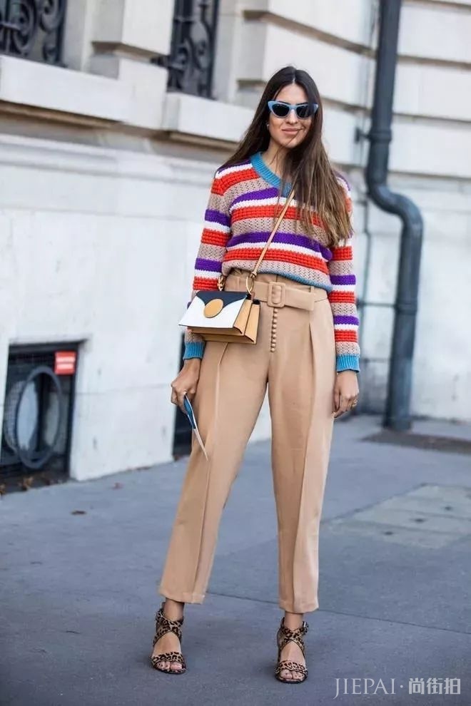 暖气还没到的日子里，就用这些时髦又复古的毛衣来护体吧！