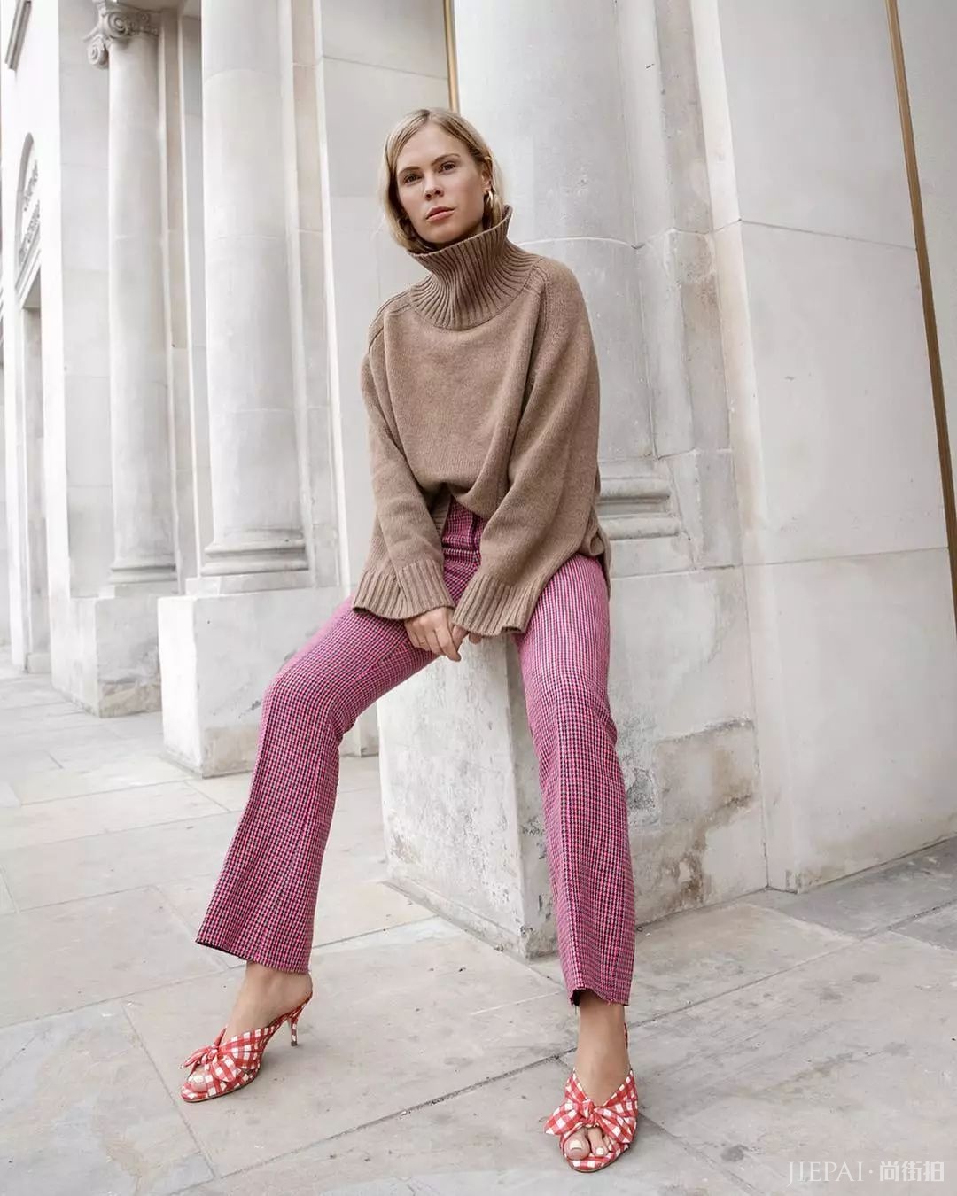 高领毛衣,外穿内搭皆相宜