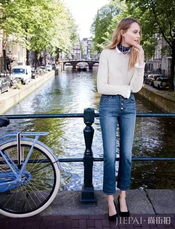 今年流行这样穿毛衣，不懂你就out了！